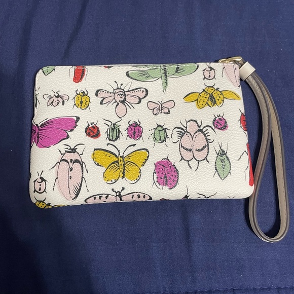 RARE NWT Coach Wristlet - Corner Zip Creature Print - Picture 5 of 10
